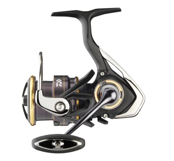 Mulineta daiwa legalis 20 lt 3000-c